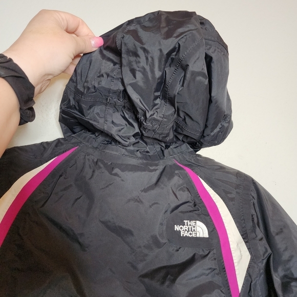 The North Face HyVent black fushia coat.  Kids size medium 10/12. - Picture 11 of 16
